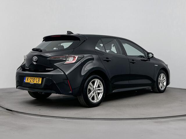 Toyota COROLLA 1.8 Hybrid Active Navi | 16'' Lichtmetalen velgen | Apple Carplay / Android Auto | Parkeercamera |
