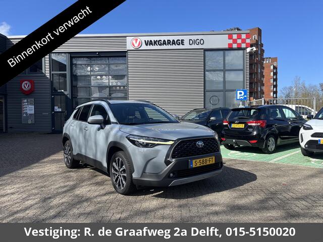 Toyota COROLLA Cross 2.0 High Power Hybrid First Edition | Apple Carplay/Android Auto | voorstoelen verwarmd | Elektrische kofferbak | BSM