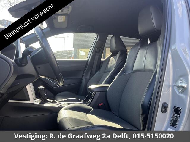 Toyota COROLLA Cross 2.0 High Power Hybrid First Edition | Apple Carplay/Android Auto | voorstoelen verwarmd | Elektrische kofferbak | BSM