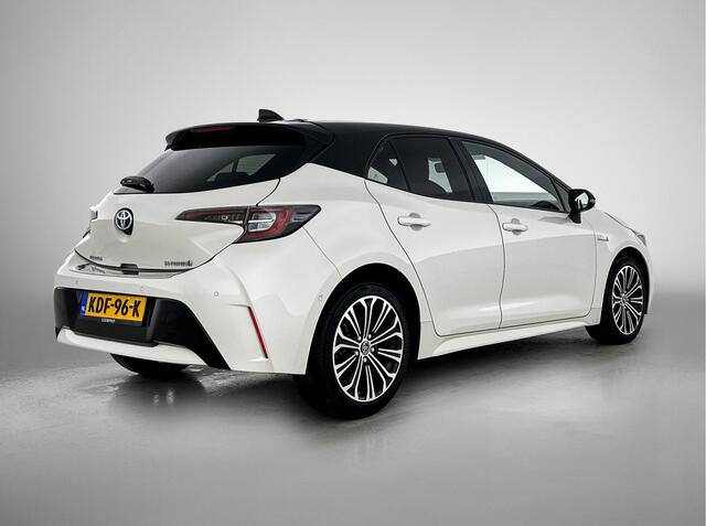 Toyota COROLLA 1.8 Hybrid Style | Lederen bekleding | voorstoelen verwarmd | Parkeersensoren Voor en achter |