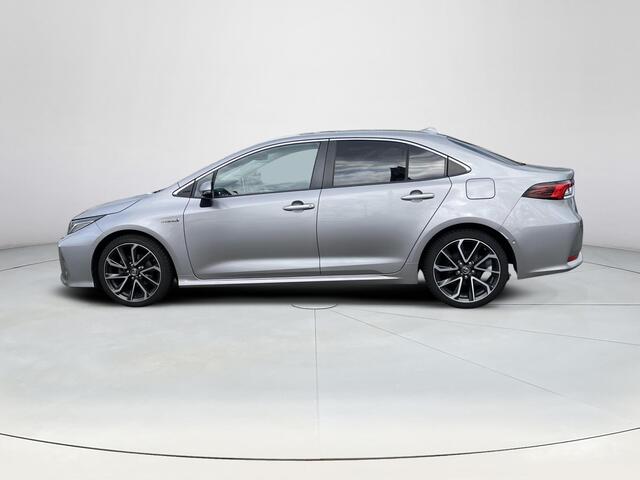 Toyota COROLLA 1.8 Hybrid Executive | Trekhaak | Carplay | Stoel- + stuurverwarming | 18 inch LM-velgen |