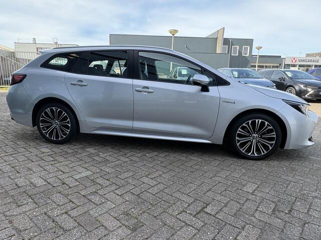 Toyota COROLLA Touring Sports 2.0 Hybrid Dynamic
