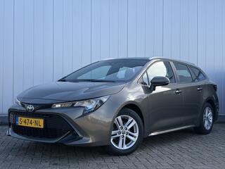 toyota-corolla-touring-sports-1.8-h