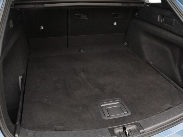 Toyota COROLLA Touring Sports 1.8 Hybrid Business | Camera | Adaptive cruise | Navigatie | Bleutooth | Climate Control | PDC