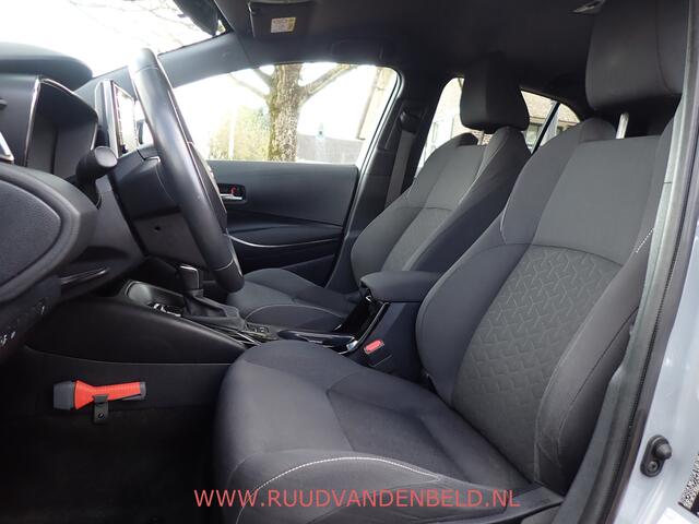Toyota COROLLA 1.8 Hybrid Business CAMERA / CARPLAY / TREKHAAK / ACC