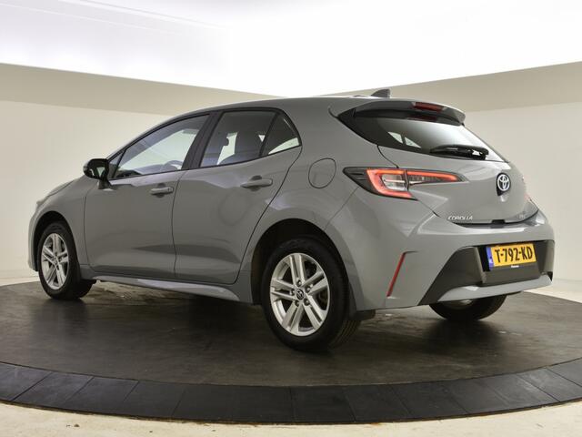 Toyota COROLLA 1.8 Hybrid Active | Stoel+ stuurverwarming | Carplay |