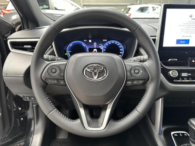 Toyota COROLLA Cross Hybrid 140 Style