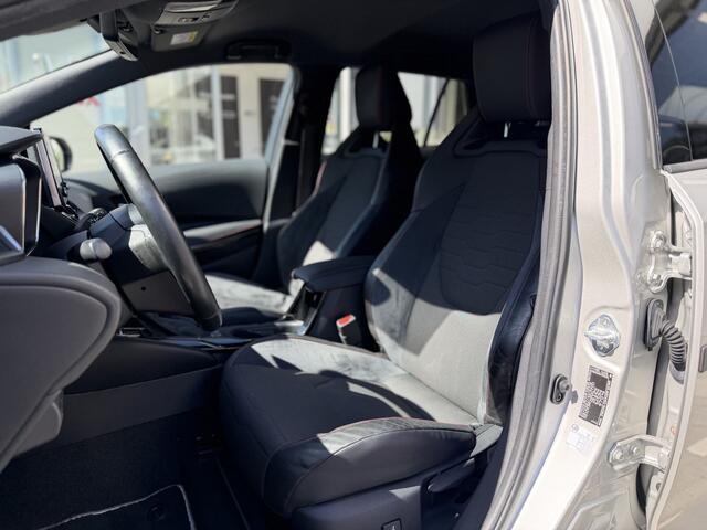 Toyota COROLLA Touring Sports 1.8 Hybrid Executive | GEEN AFLEVERKOSTEN | Trekhaak, Parkeersensoren voor en achter, Navigatie