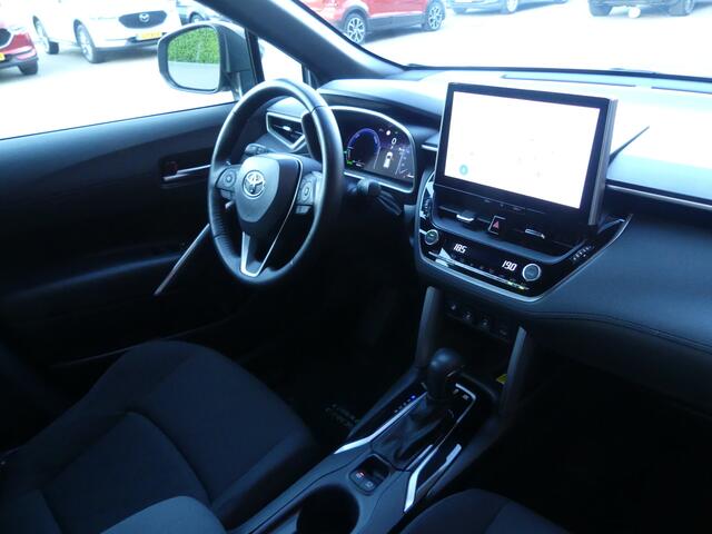 Toyota COROLLA Cross Hybrid 140 Style