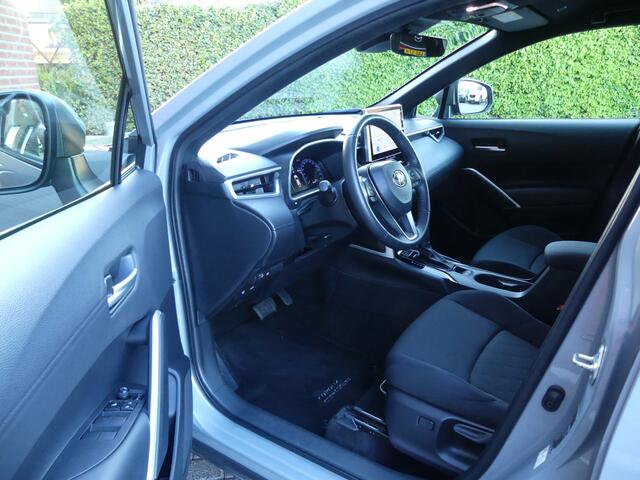 Toyota COROLLA Cross Hybrid 140 Style
