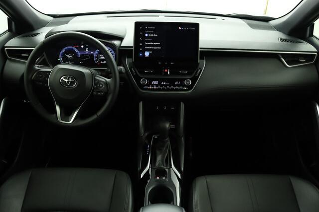 Toyota COROLLA Cross Hybrid 200 Style | Adaptive Cruise Control | Achteruitrijcamera | Apple Carplay | Android Auto | Trekhaak | Stoelverwarming | All season banden |