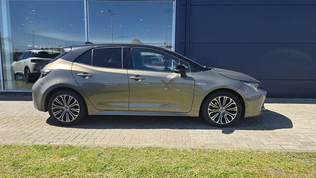 Toyota COROLLA 2.0 Hybrid Dynamic |Bi-Tone |Stoelverwarming