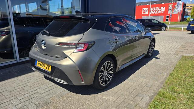 Toyota COROLLA 2.0 Hybrid Dynamic |Bi-Tone |Stoelverwarming