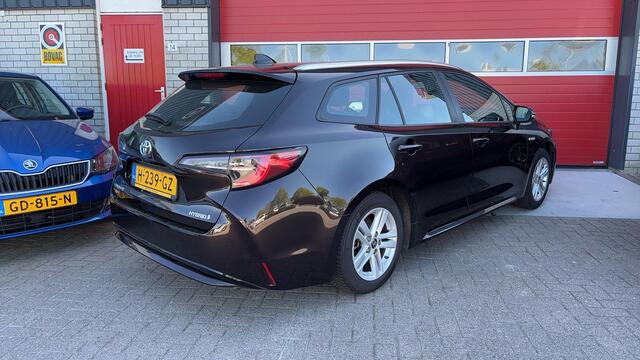 Toyota COROLLA Touring Sports 1.8 Hybrid Business CAMERA / FULL LED / CARPLAY / CLIMA / ACC / DAB+ / NL-AUTO