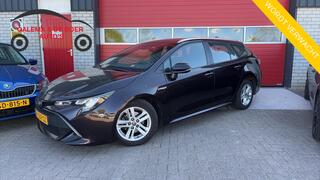 toyota-corolla-touring-sports-1.8-h