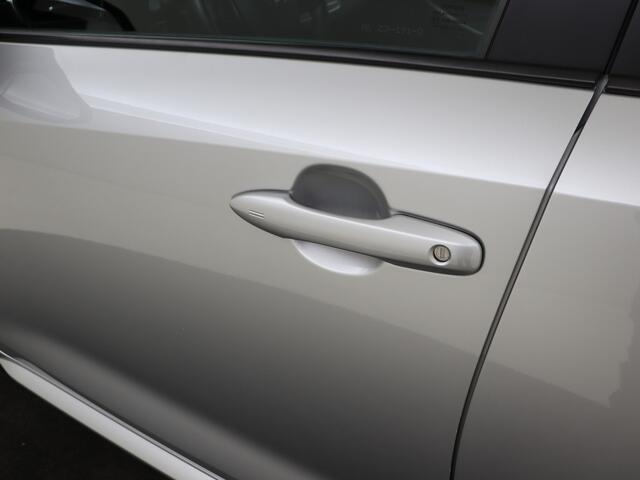 Toyota COROLLA Touring Sports 2.0 Hybrid Style | NL dealeronderhouden |