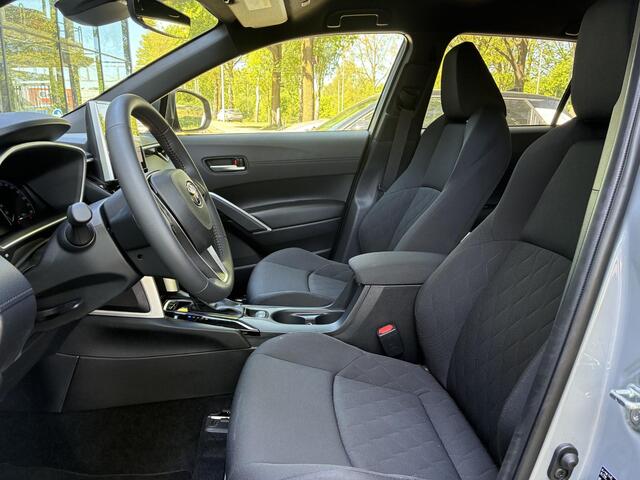 Toyota COROLLA Cross Hybrid 140 Style Automaat 140PK | Navigatie | Adaptieve Cruise Control | Dodehoekdetectie | Elek. achterklep | Afneembare trekhaak