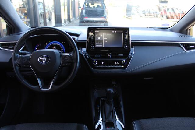Toyota COROLLA Touring Sports 1.8 Hybrid Dynamic Bi-Tone | Rijklaar | HUD | Trekhaak | Stoel/Stuur-verw. | Camera | Apple/Android | Clima | Adap. Cruise