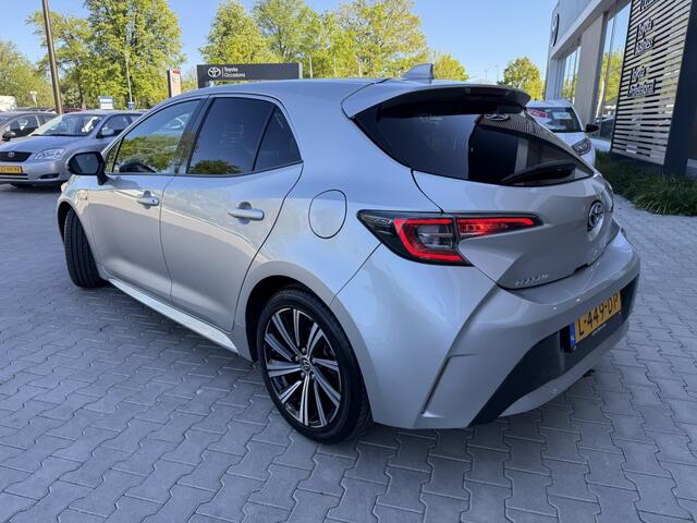 Toyota COROLLA 1.8 Hybrid Dynamic | Trekhaak | Stoelverwarming | Camera |