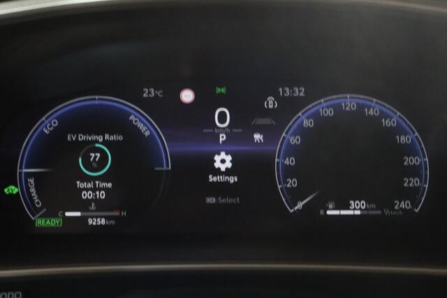 Toyota COROLLA Cross Hybrid 140 Style Trekhaak | Stoel | Stuurverwarming