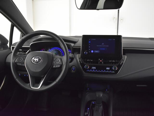 Toyota COROLLA Touring Sports 1.8 Hybrid Active | Elektr. a. klep | Trekhaak | Stoelverw. |