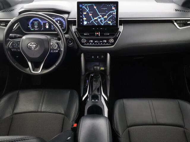 Toyota COROLLA Cross 2.0 High Power Hybrid First Edition | Apple Carplay & AndroidAUTO | Stoelverwarming | BSM | Elektrische kofferbak |