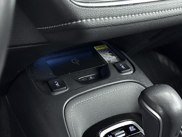 Toyota COROLLA 2.0 Hybrid Style Limited | Stuur-Stoelverwarming | Draadloze telefoonlader |