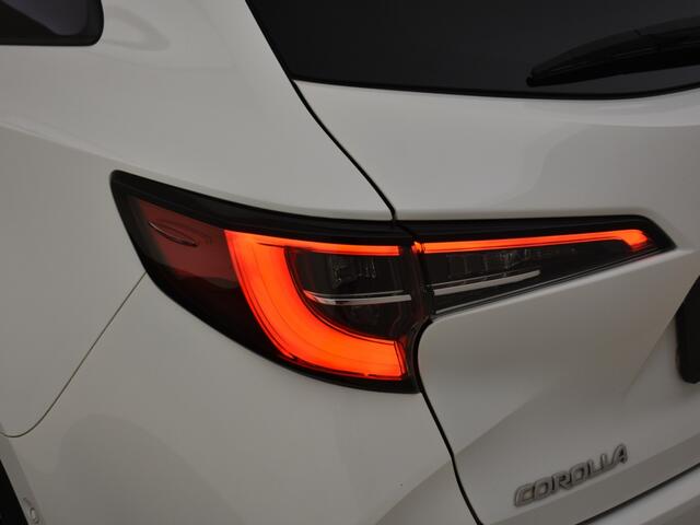 Toyota COROLLA Touring Sports 2.0 Hybrid Dynamic | Trekhaak | Blindspot | PDC |