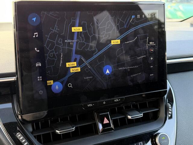 Toyota COROLLA Touring Sports 1.8 Hybrid First Edition | Trekhaak afneembaar | Navigatie | Climate Control | Cruise Control | Achteruitrijcamera | Apple Carplay/Android Auto