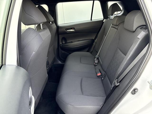 Toyota COROLLA Cross Hybrid 140 Active **TWEEDE PINKSTERDAG GEOPEND/ PARKEERCAMERA/ LENDENSTEUN/ ADAPTIEF CRUISE CONTROL**