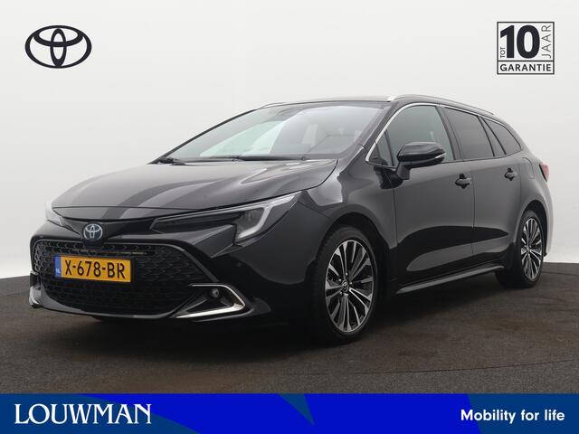 Toyota COROLLA Touring Sports 1.8 Hybrid 140 First Edition | Parkeersensoren | LM velgen | Camera | Climate Control | Stoelverwarming | Elektrische Achterklep |
