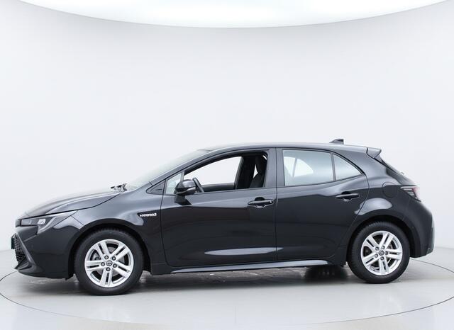 Toyota COROLLA 1.8 HYBRID AUT. DYNAMIC NAVI/CAMERA/CARPLAY