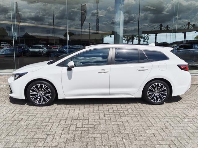 Toyota COROLLA Touring Sports 1.8 Hybrid Dynamic | Trekhaak | Stoelverwarming | Apple Carplay