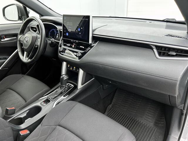 Toyota COROLLA Cross Hybrid 140 Dynamic + | Stoel + Stuur + Voorruitverwarming | PDC voor en achter | Speciale Velgen |