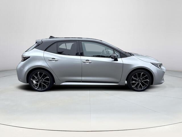 Toyota COROLLA 2.0 Hybrid Executive | Apple CarPlay/Android auto | Dodehoekdetectie | Head-up display