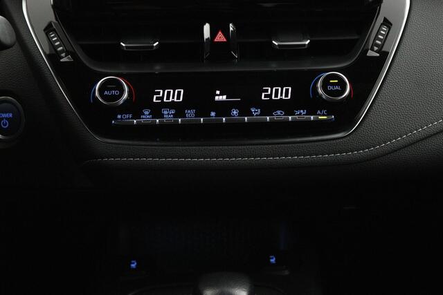 Toyota COROLLA Touring Sports 1.8 Hybrid Dynamic | Leder - stof bekleding | Stuur en stoelverwarming | Electrische achterklep |