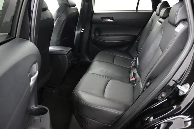 Toyota COROLLA Cross 2.0 High Power Hybrid Launch Edition | elektrisch glazen panorama-dak | treeplanken | Stoelverwarming | Stuurverwarming | Premium Audio | Origineel Nederlands |
