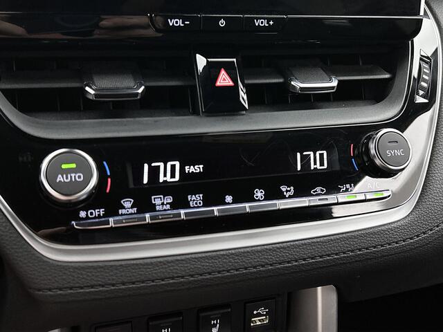 Toyota COROLLA Cross 2.0 High Power Hybrid First Edition | Trekhaak | 18" LMV | LED |