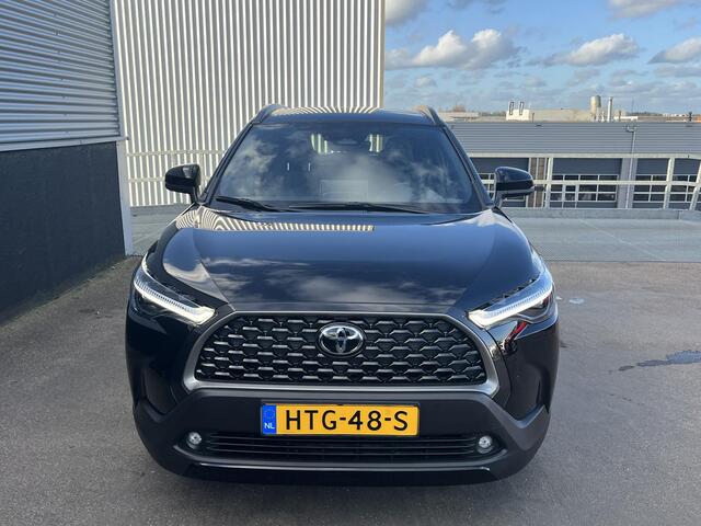 Toyota COROLLA Cross Hybrid 140 Style Dodehoek detectie, navigatie Apple CarPlay/Android Auto, parkeersensoren, draadloze telefoonlader,