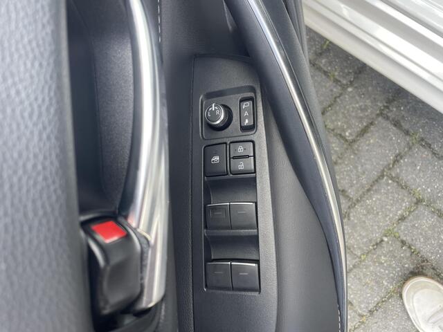 Toyota COROLLA Touring Sports 2.0 Hybrid First Edition