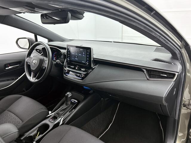 Toyota COROLLA Touring Sports 1.8 Hybrid First Edition bi-tone | Parkeersensoren voor+achter met assistent | Achteruitrijcamera | Apple CarPlay/Android auto | Navigatie | DAB | Cruise control adaptive | Climate control |