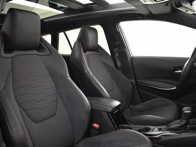 Toyota COROLLA 2.0 Hybrid Executive JBL-audio | Blindspot | 1/2 Leder | Navigat