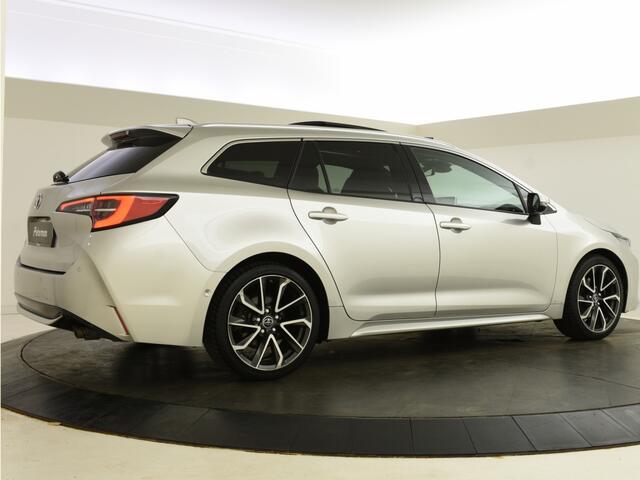 Toyota COROLLA 2.0 Hybrid Executive JBL-audio | Blindspot | 1/2 Leder | Navigat