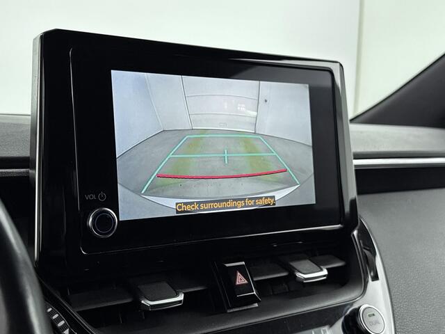 Toyota COROLLA 1.8 Hybrid Dynamic | Parkeersensoren V+A | Stuur-Stoelverwarming | Onderweg-naar-dealer