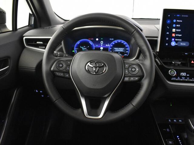 Toyota COROLLA Cross Hybrid 180 Style | El. Achter Klep | Blindspot | Parkeersensoren