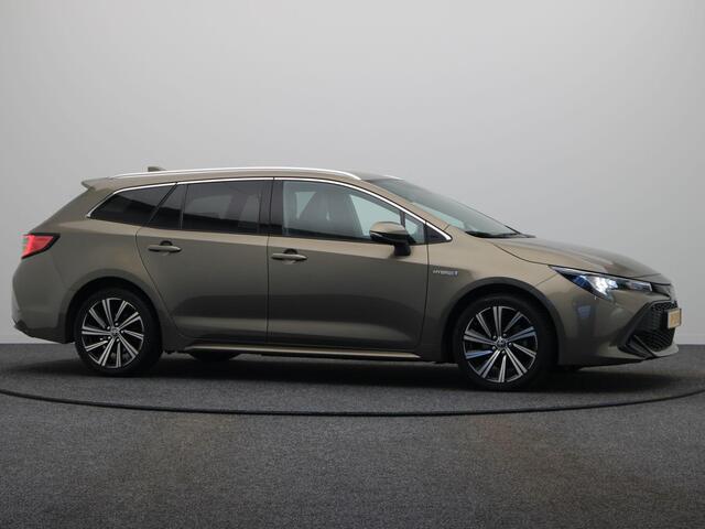 Toyota COROLLA Touring Sports 1.8 Hybrid Dynamic | Slechts 29365km | Stoelverwarming | Trekhaak | Adaptieve Cruise Control | Keyless Entry |
