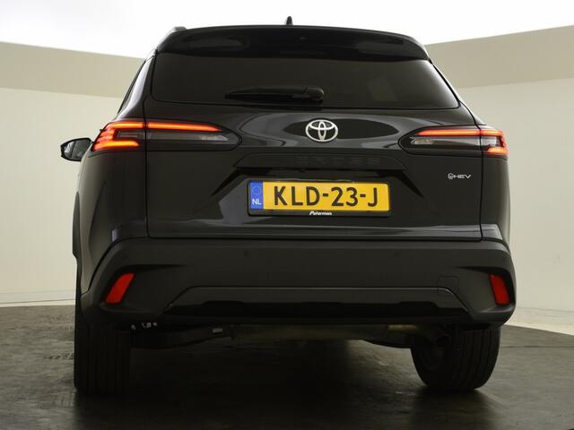 Toyota COROLLA Cross Hybrid 180 Dynamic | Elektr. a. klep | Blindspot | PDC