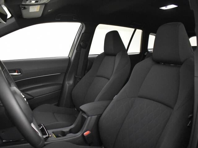Toyota COROLLA Cross Hybrid 180 Dynamic | Elektr. a. klep | Blindspot | PDC