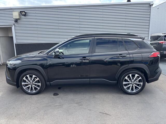 Toyota COROLLA Cross 2.0 High Power Hybrid First Edition Nieuw geleverd, 1e eign. Stoelverwarming, Dodehoekdetectie, Elek. achterklep, LMV, Navigatie, All-season banden, Parkeersensoren voor + achter