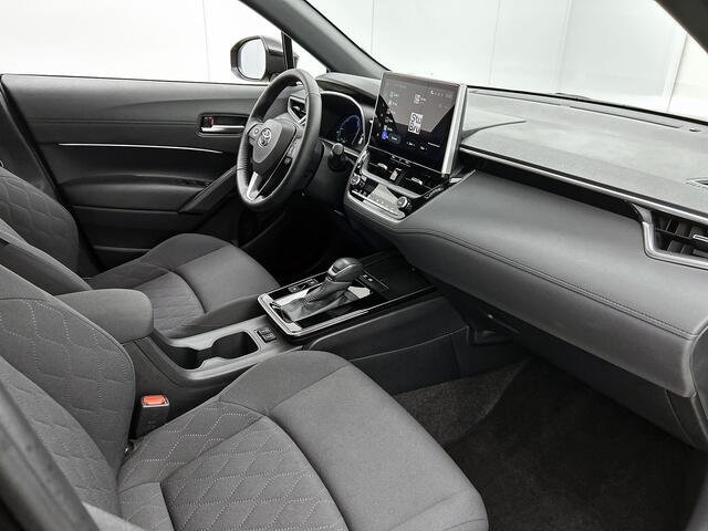 Toyota COROLLA Cross Hybrid 180 Dynamic | BTW voertuig | facelift model |Stoel+stuurverwarming | dodehoek detectie | Parkeersensoren voor+achter | Elektrische achterklep |